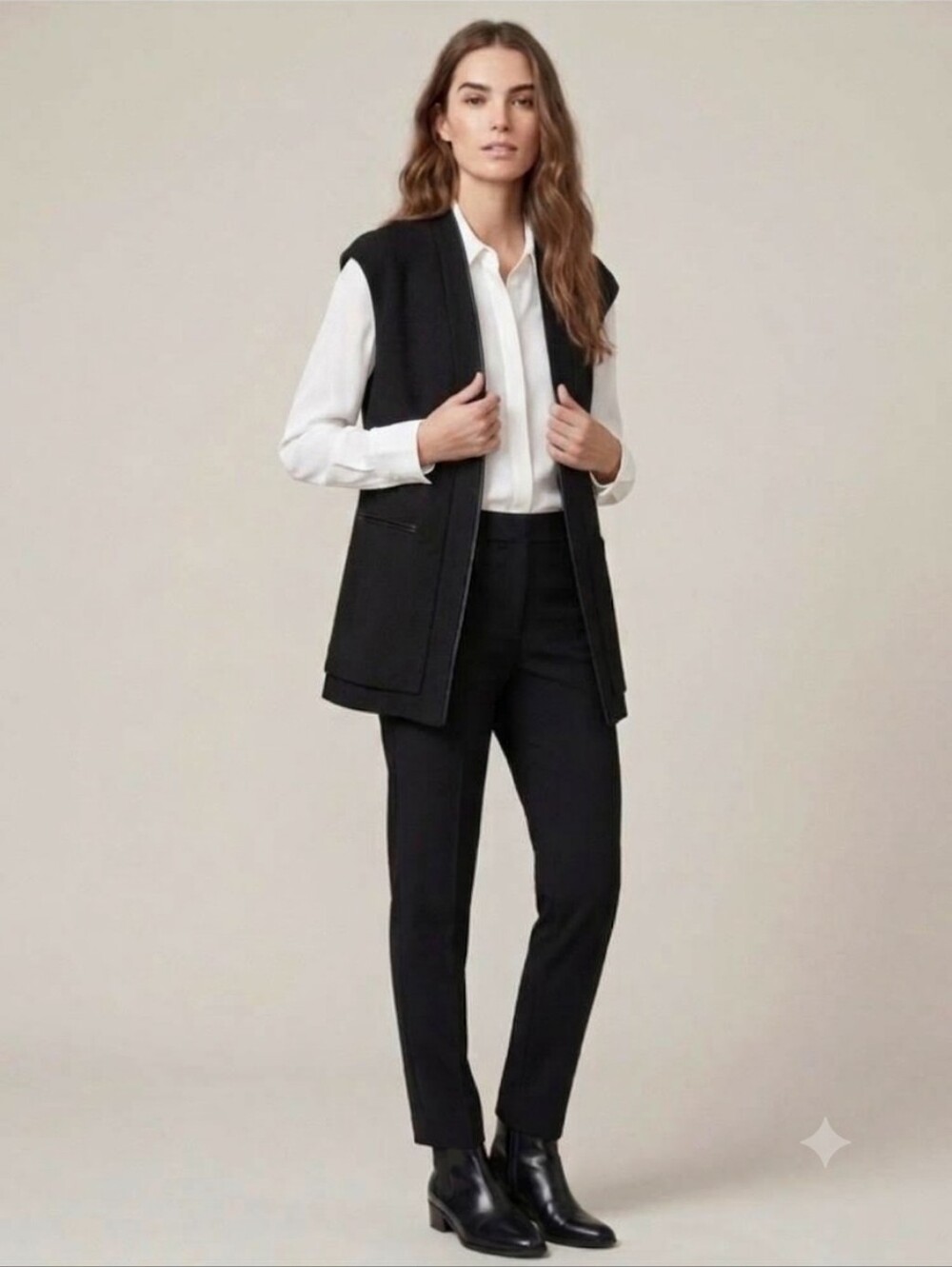 Peter Nygard Black Sleeveless Collarless Blazer With Faux Leather Trim